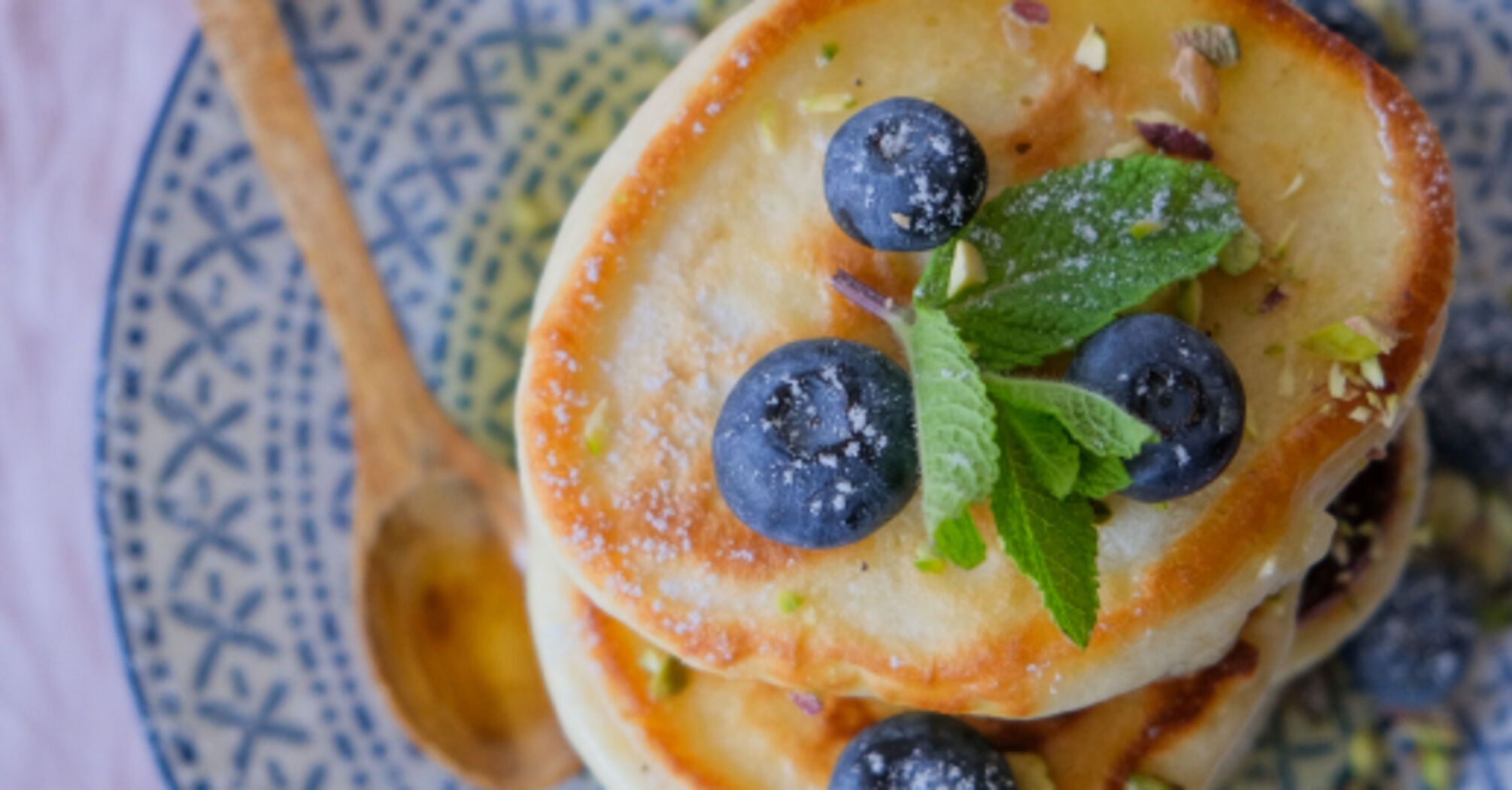 Pancakes without yeast: what to add to the batter so that they are puffy