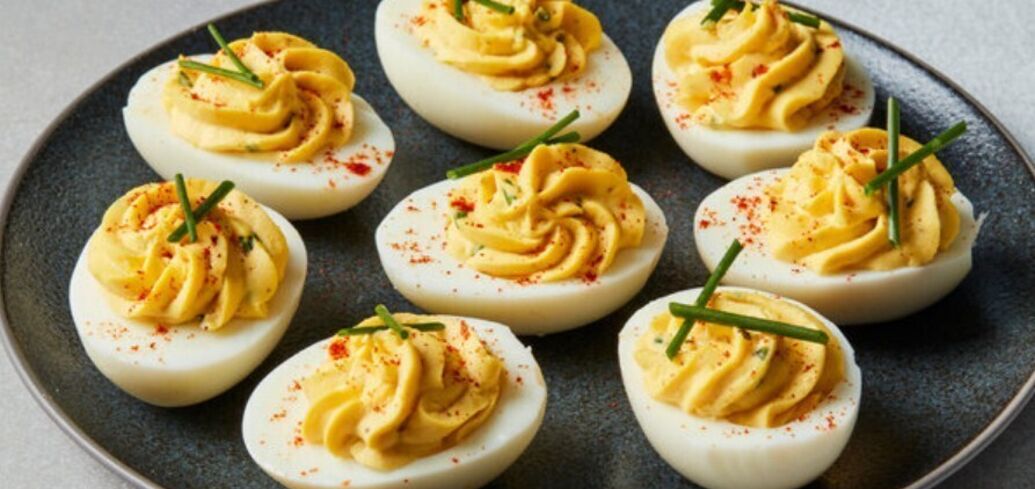 Stuffed eggs – what to cook with – recipes for egg appetizers