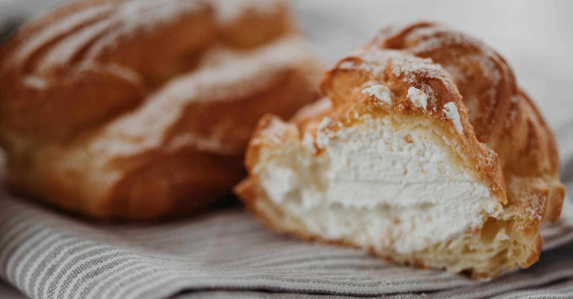 Eclairs from the simplest ingredients