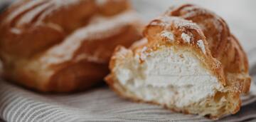 Eclairs from the simplest ingredients