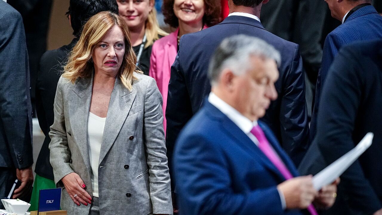 Meloni's look at Orban broke the web: photo from NATO summit goes viral