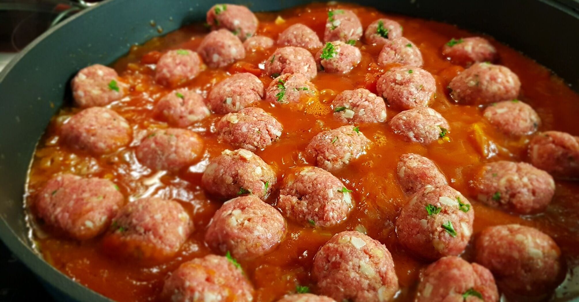 Meatballs with gravy
