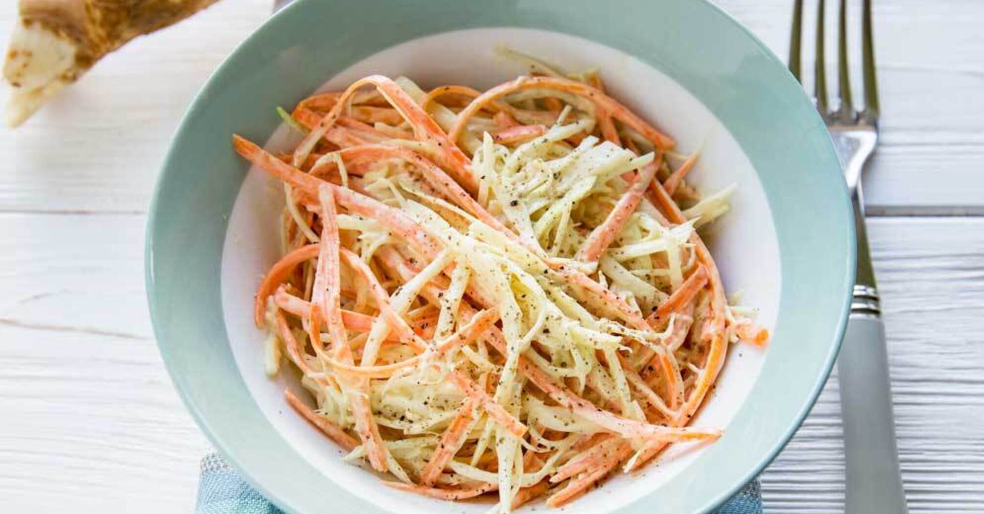 Delicious cabbage and carrot salad