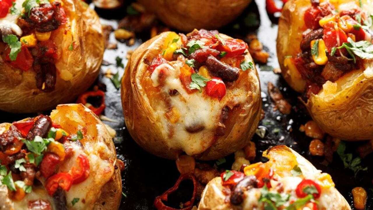 No need to peel: how to bake jacket potatoes in a new way