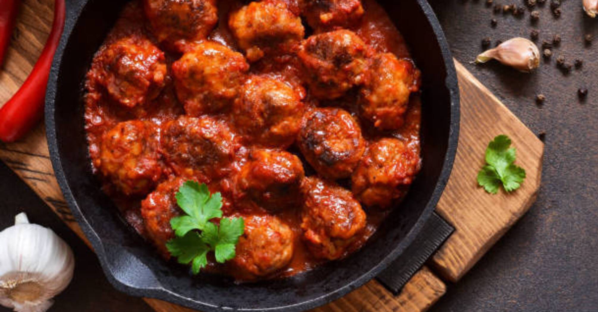 For buckwheat, potatoes and rice: how to cook juicy minced meatballs