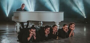 Viktor Yushchenko, dressed as Elton John, sang a famous hit for the Armed Forces and became a star of the network. Video