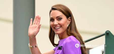 Smiling and in an elegant look: Kate Middleton appeared in public with daughter Charlotte. Photo