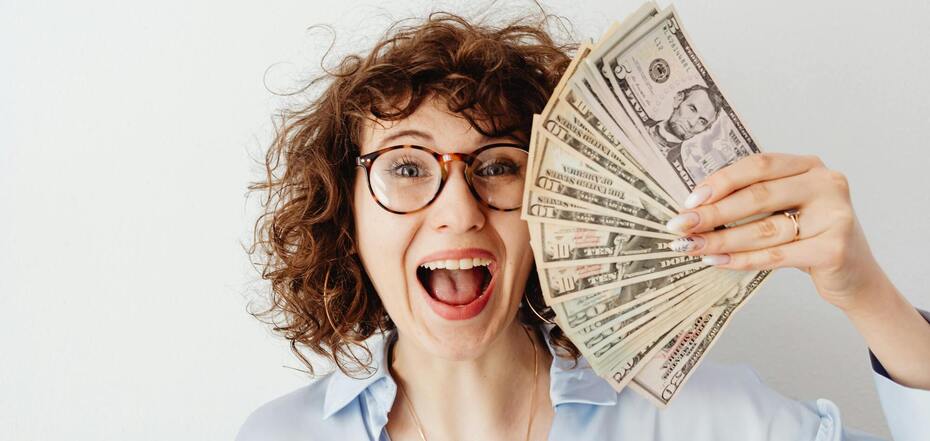 В ближайшие дни эти знаки зодиака достигнут успеха в финансах и других сферах жизни