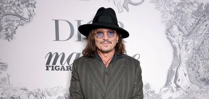 The blonde, much younger, has her own beauty salon: Johnny Depp is suspected of having an affair with a Russian woman. Photo