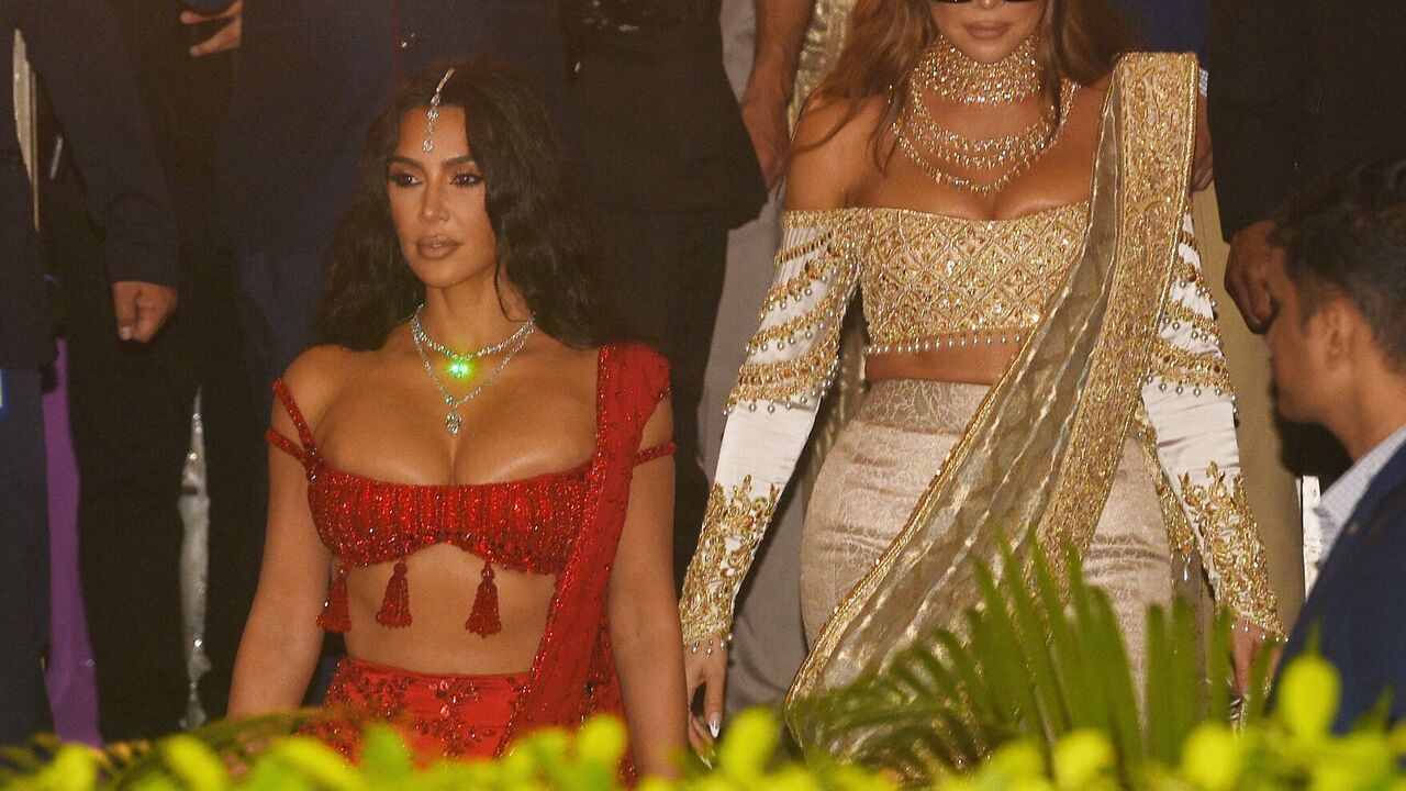 Kim Kardashian grossly violated the dress code at the "wedding of the year" in India and could have offended the bride. Photo