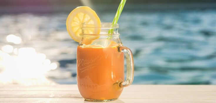 Apricot juice with pulp for the winter: how to prepare fruit correctly