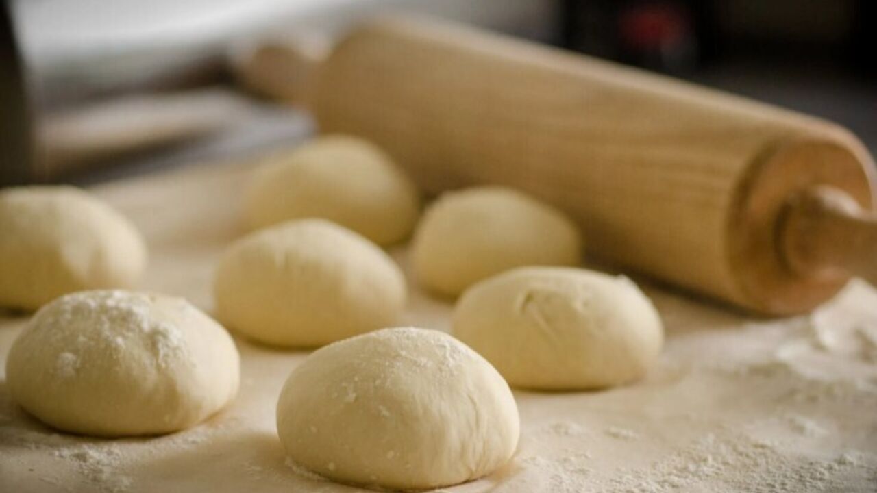 How to make dough for pies without ferment: sharing the technology