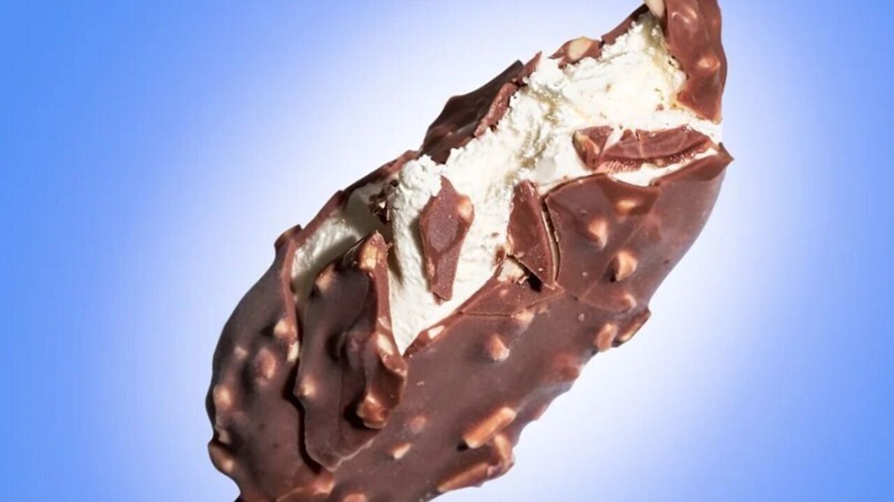 Chestnut chocolate ice cream from childhood: how to make it at home