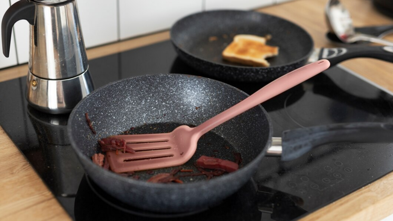It's a big mistake: why you should never wash a hot pan