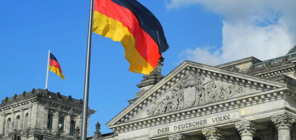 Niemiecki rząd zatwierdza budżet na 2025 rok z o połowę mniejszą pomocą dla Ukrainy: co się dzieje?