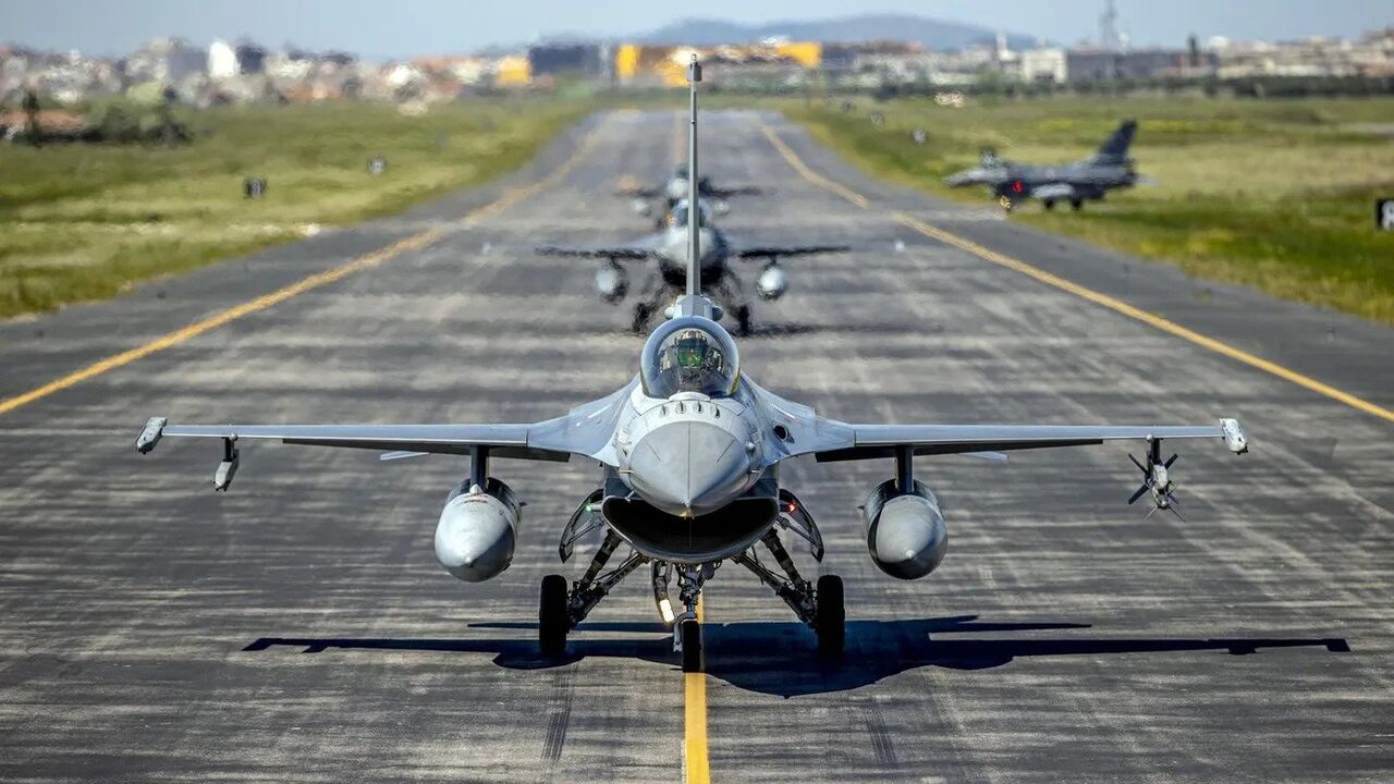 Grecja planuje sprzedać stare myśliwce F-16 do USA: mogą zostać zmodernizowane i przekazane na Ukrainę - Al Jazeera