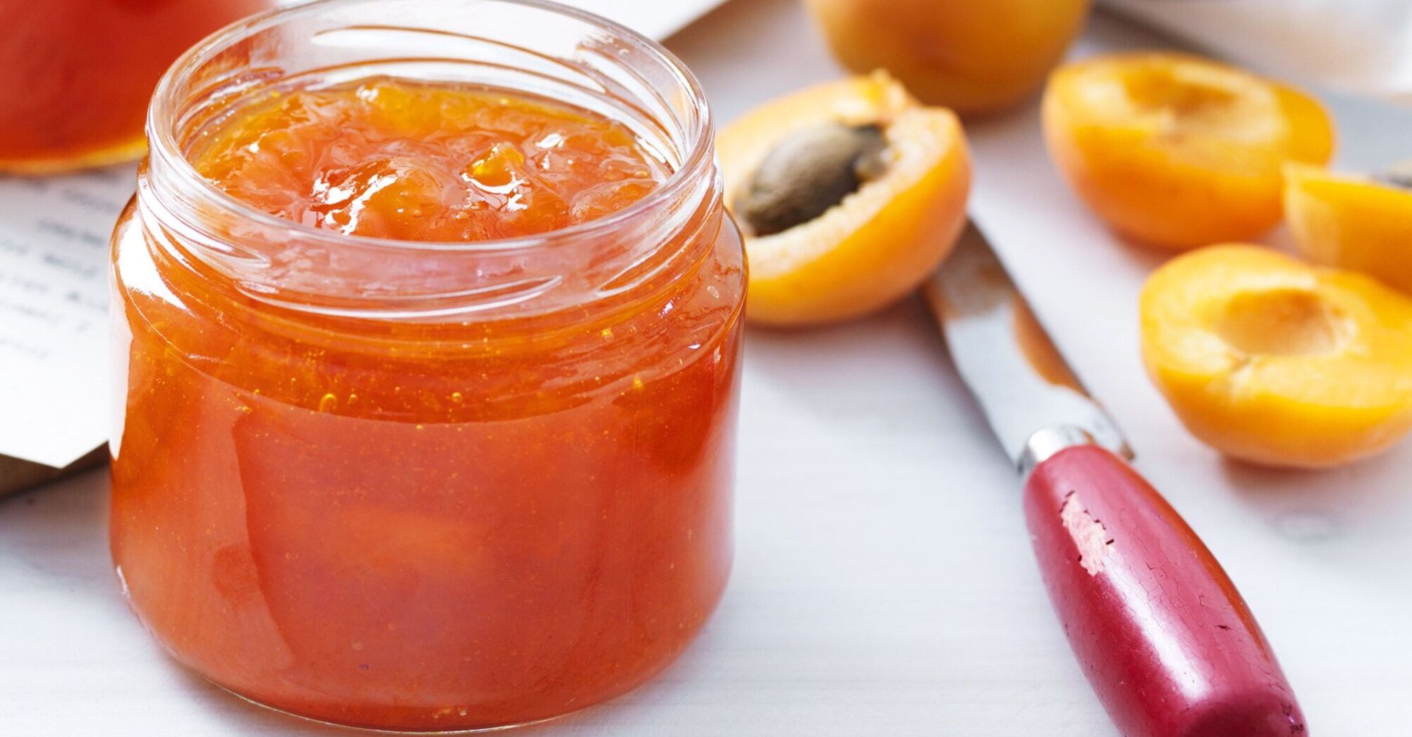 The most delicious apricot jam in a pan: perfectly preserved all winter long