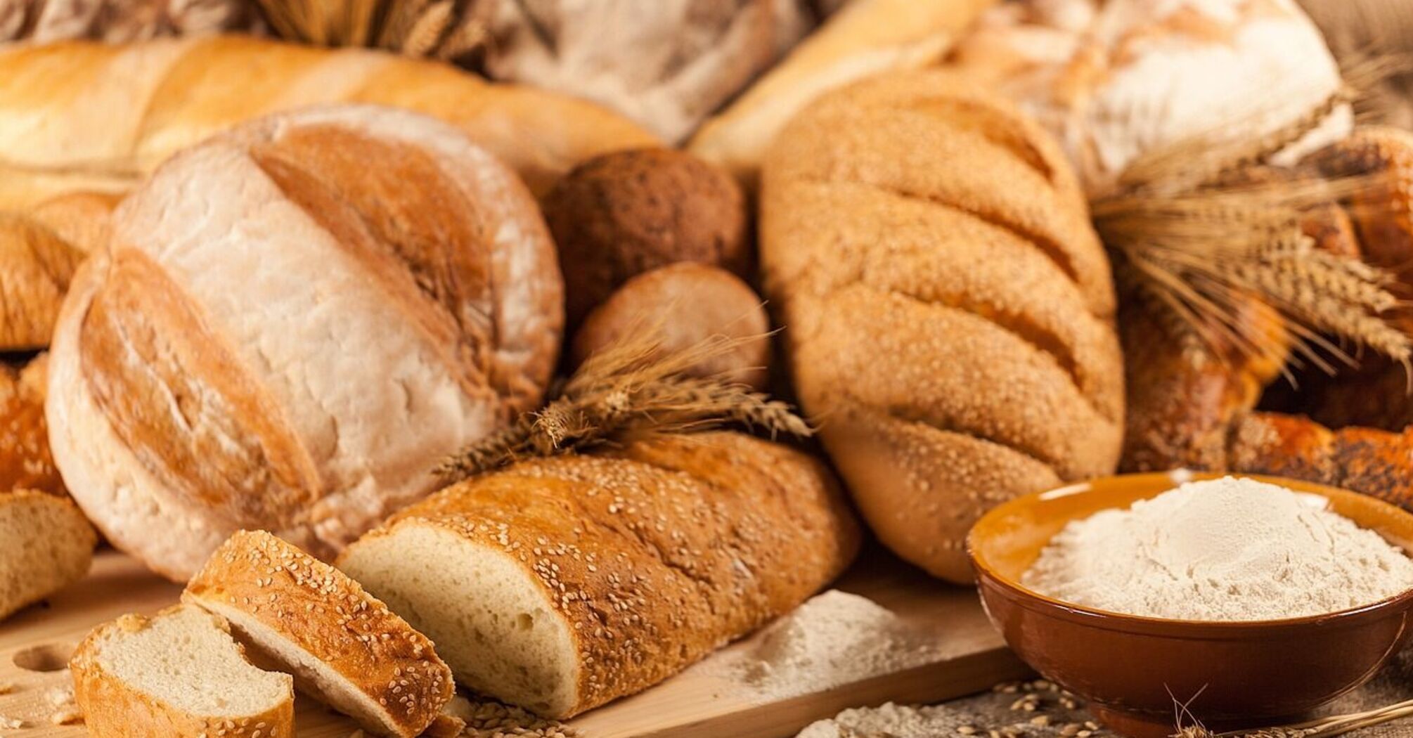Should you store bread in the refrigerator: an expert answers