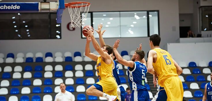 Ukraine won the group and reached the quarterfinals of EuroBasket U-20