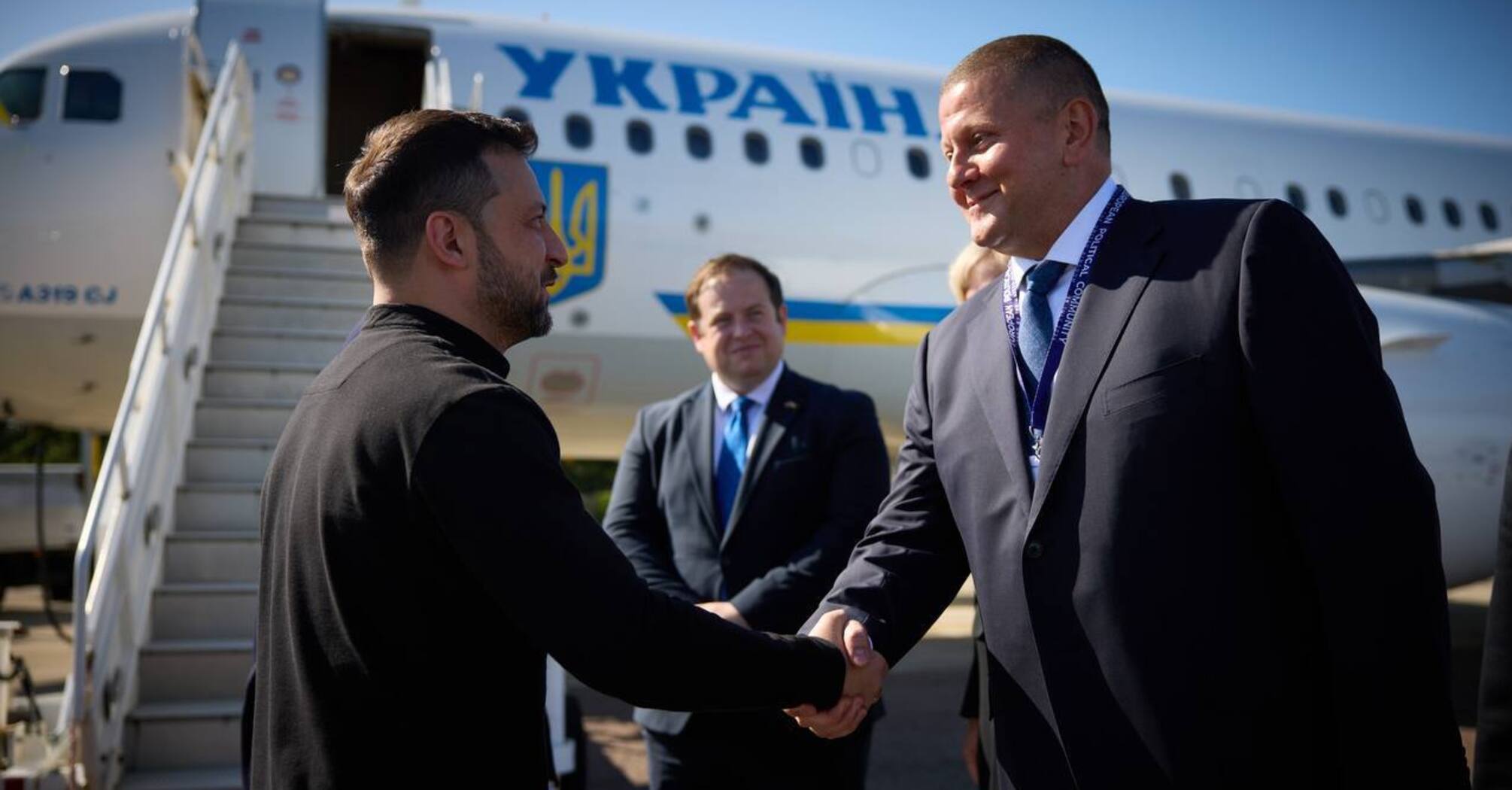Zelenskyy arrives on a visit to Britain: meetings with Charles III, Starmer and signing of important agreements are planned