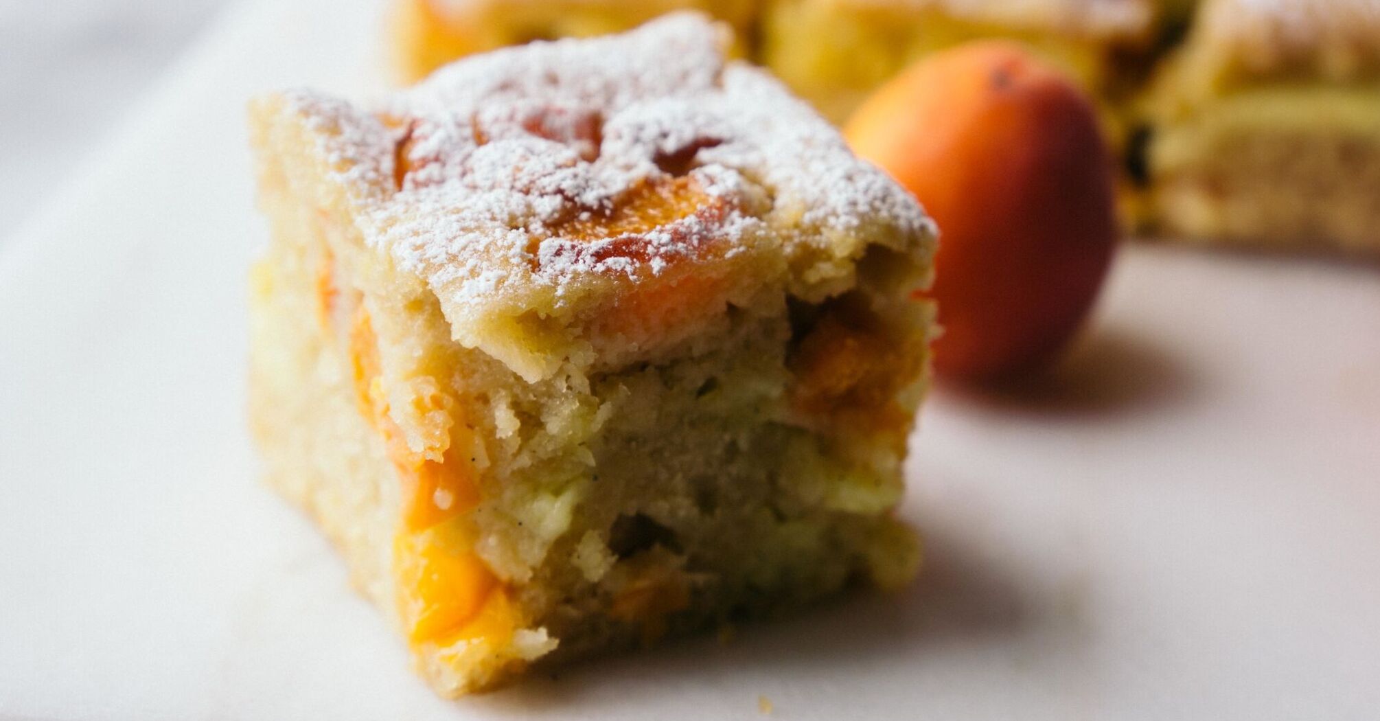Pie "Apricots under the snow": be sure to make this dessert this summer