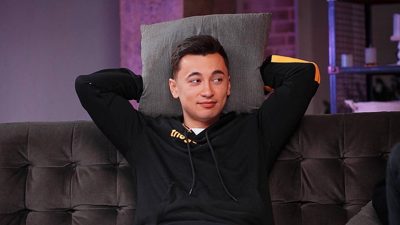 Comedian Andriy Luzan announces the desicion to join the Ukrainian Armed Forces in early July