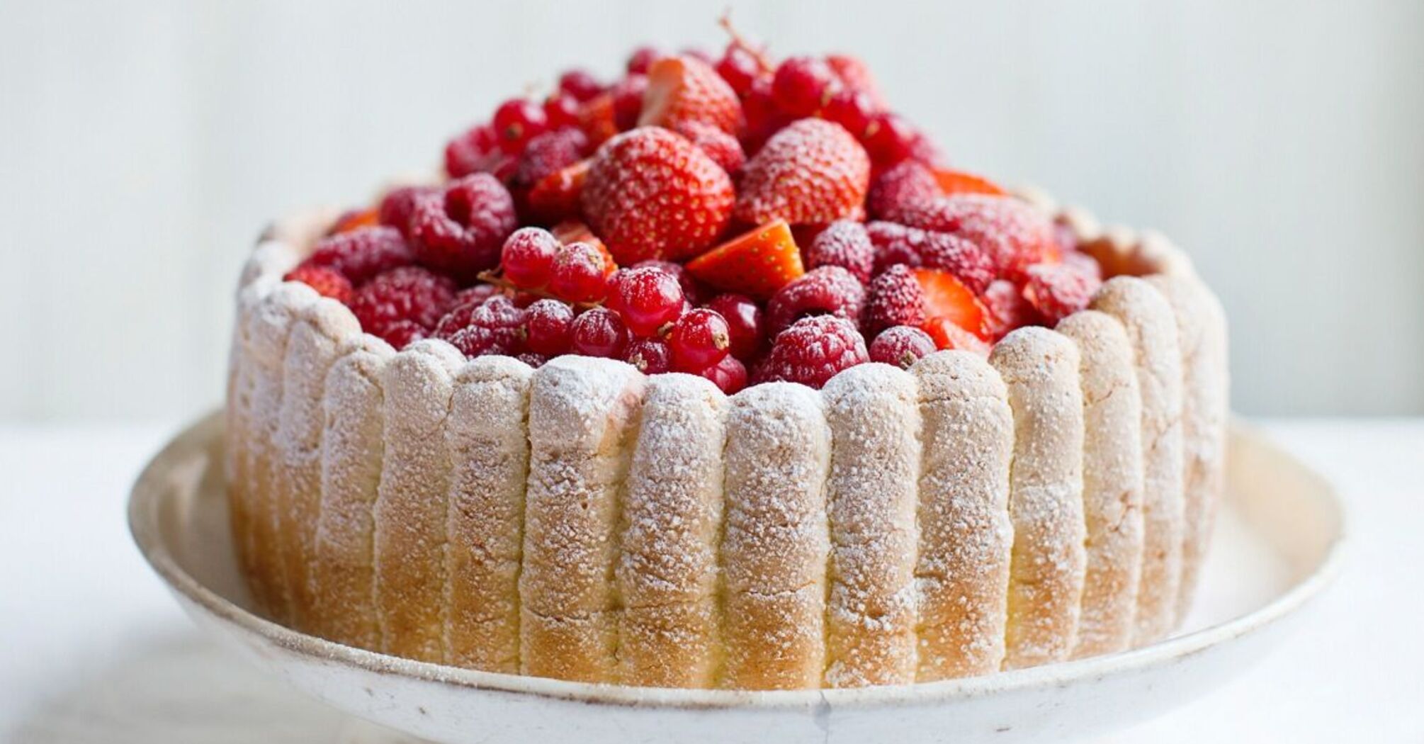 Summer fruit Tiramisu: new recipe for a popular dessert
