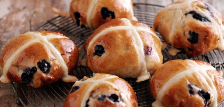 How to prepare yeast dough to make sure it rises: perfect for lush sweet buns