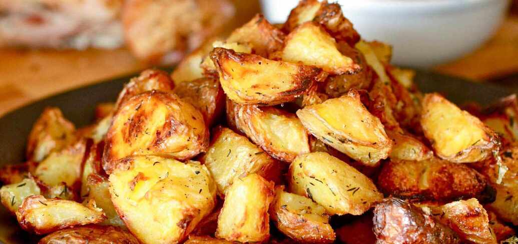 Why baked potatoes turn out soft and not crispy: avoid these mistakes