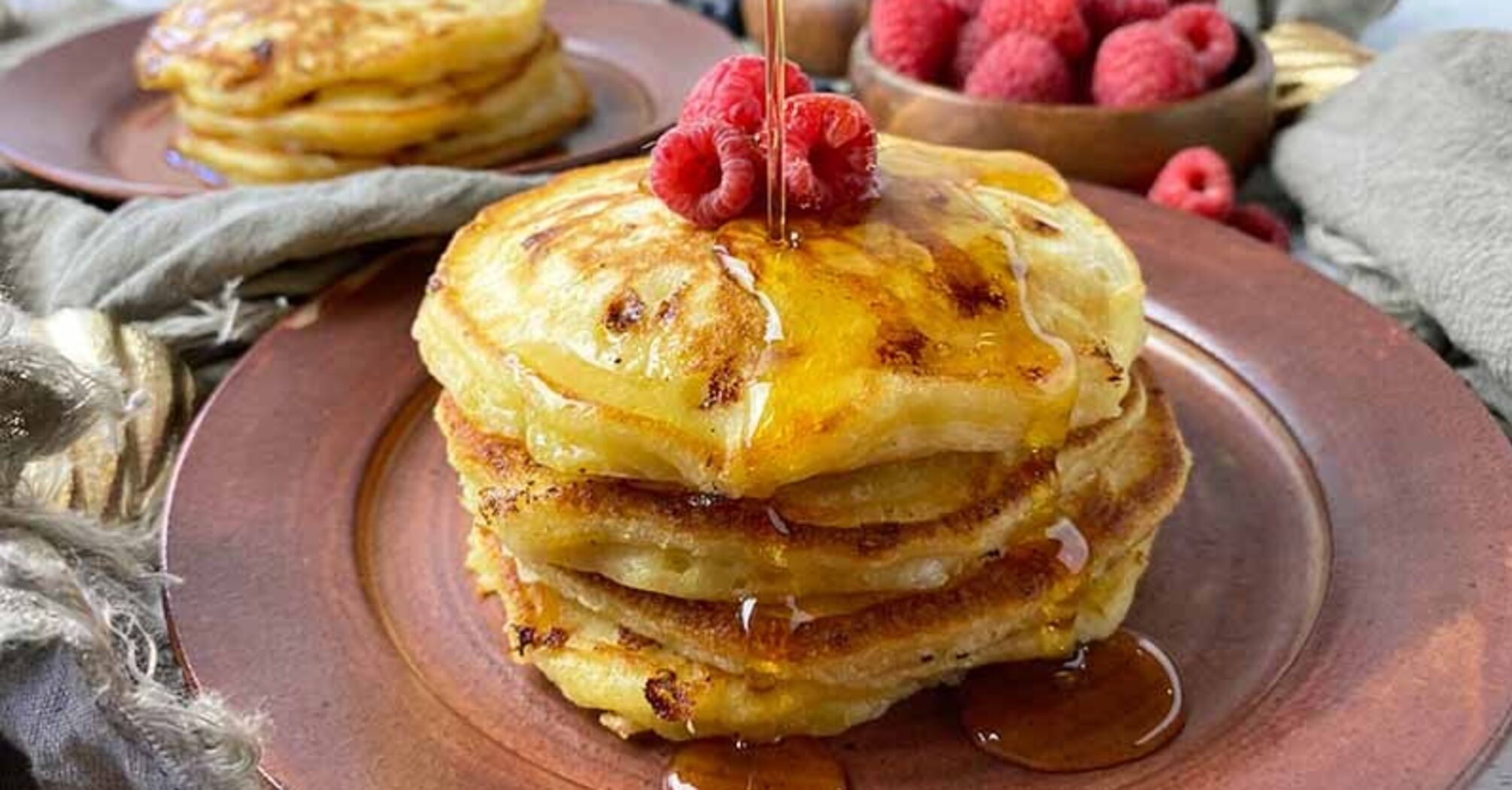 Healthy pancakes with dried fruit for a snack: what flour is better to cook with