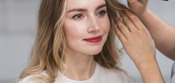 How to make professional contouring with the "dot method": a minimum of cosmetics is required