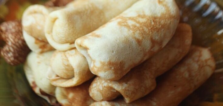 Mini pancakes for the children's table: a traditional dish with a new presentation