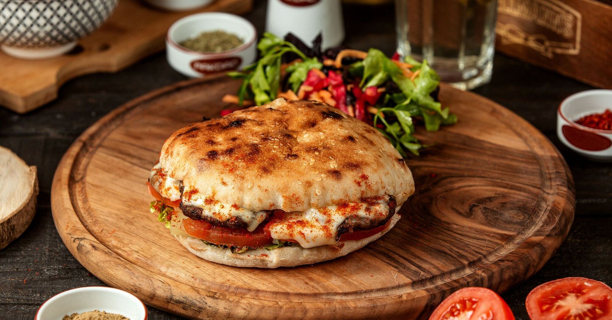Delicious and crispy homemade pita bread with filling: perfect for breakfast