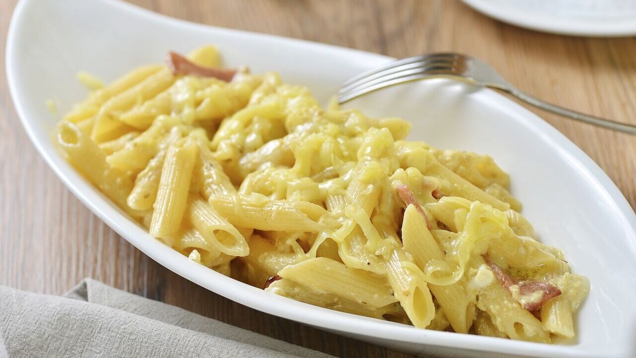 You haven't cooked macaroni like this before: mac and cheese with bacon for a delicious dinner