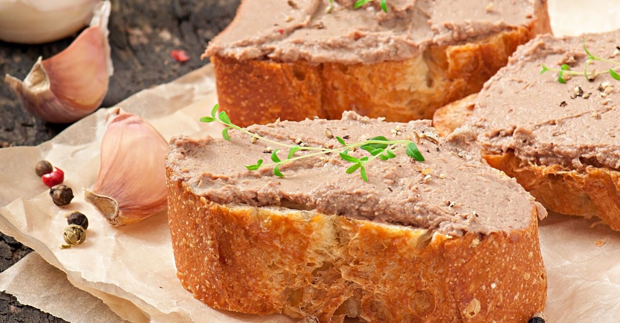 Delicate liver pate: how to make an original appetizer