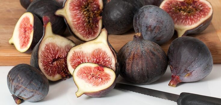 Figs will decorate any dish – exotic combinations of fruit