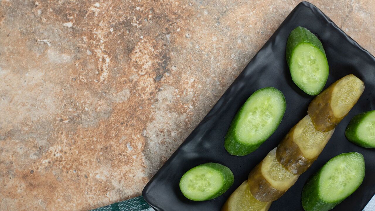 Crispy pickles: a perfect side dish for kebabs
