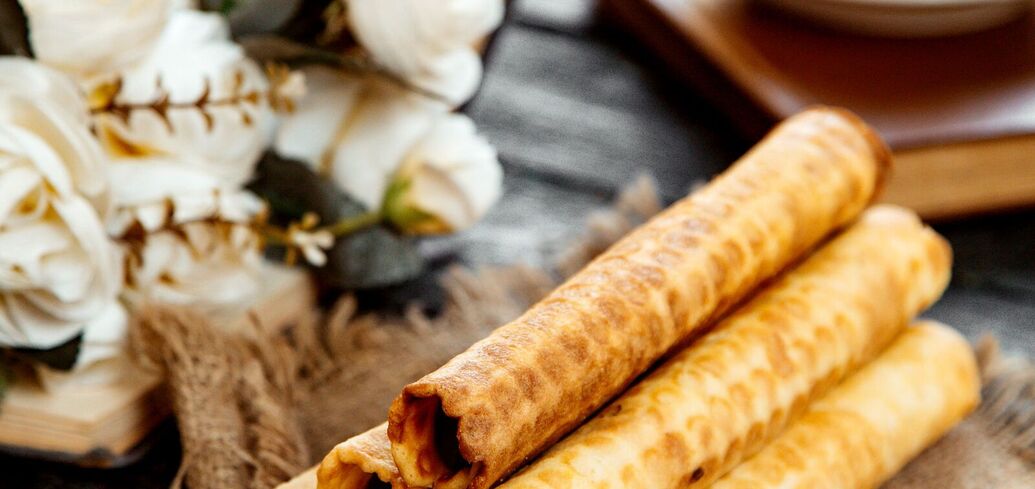 Tubes with condensed milk: how to prepare if you don't have a waffle maker