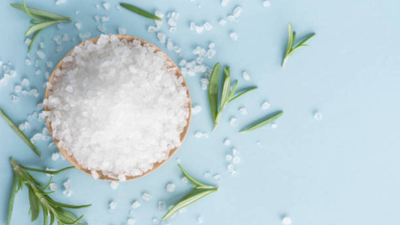 How much salt you can eat per day and which foods contain the most of it