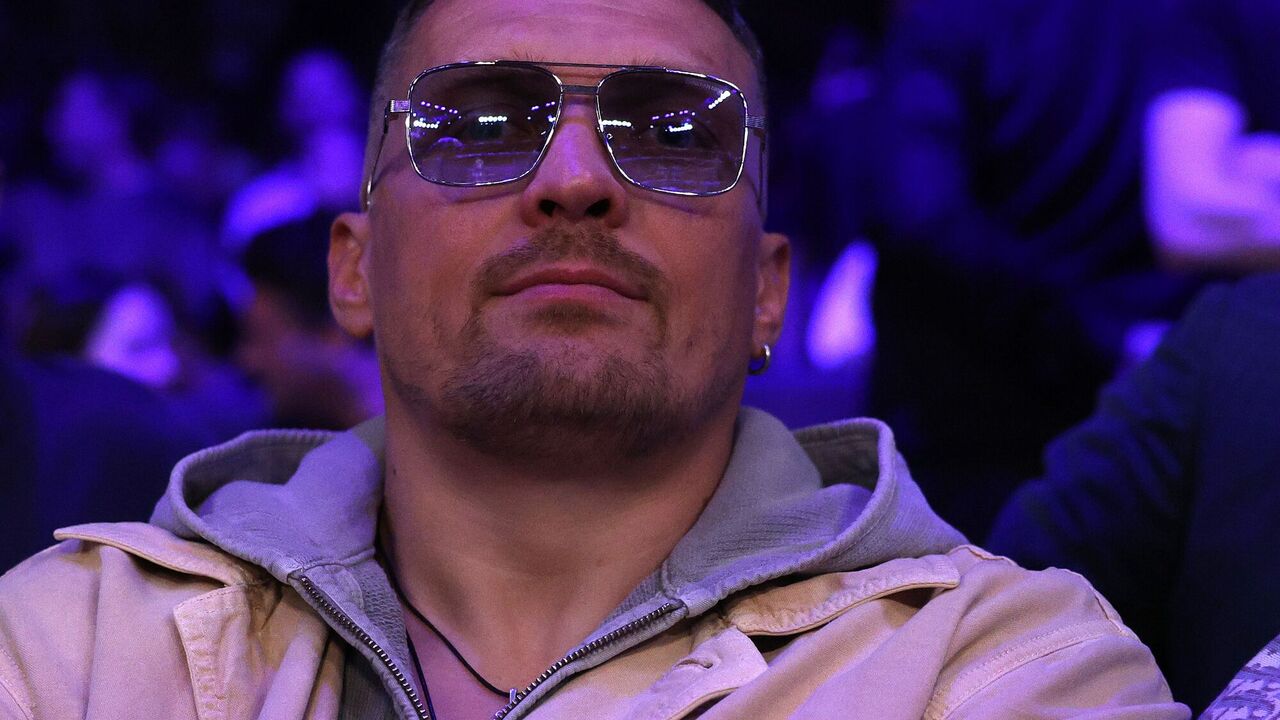 London stadium gives Usyk a standing ovation. Video