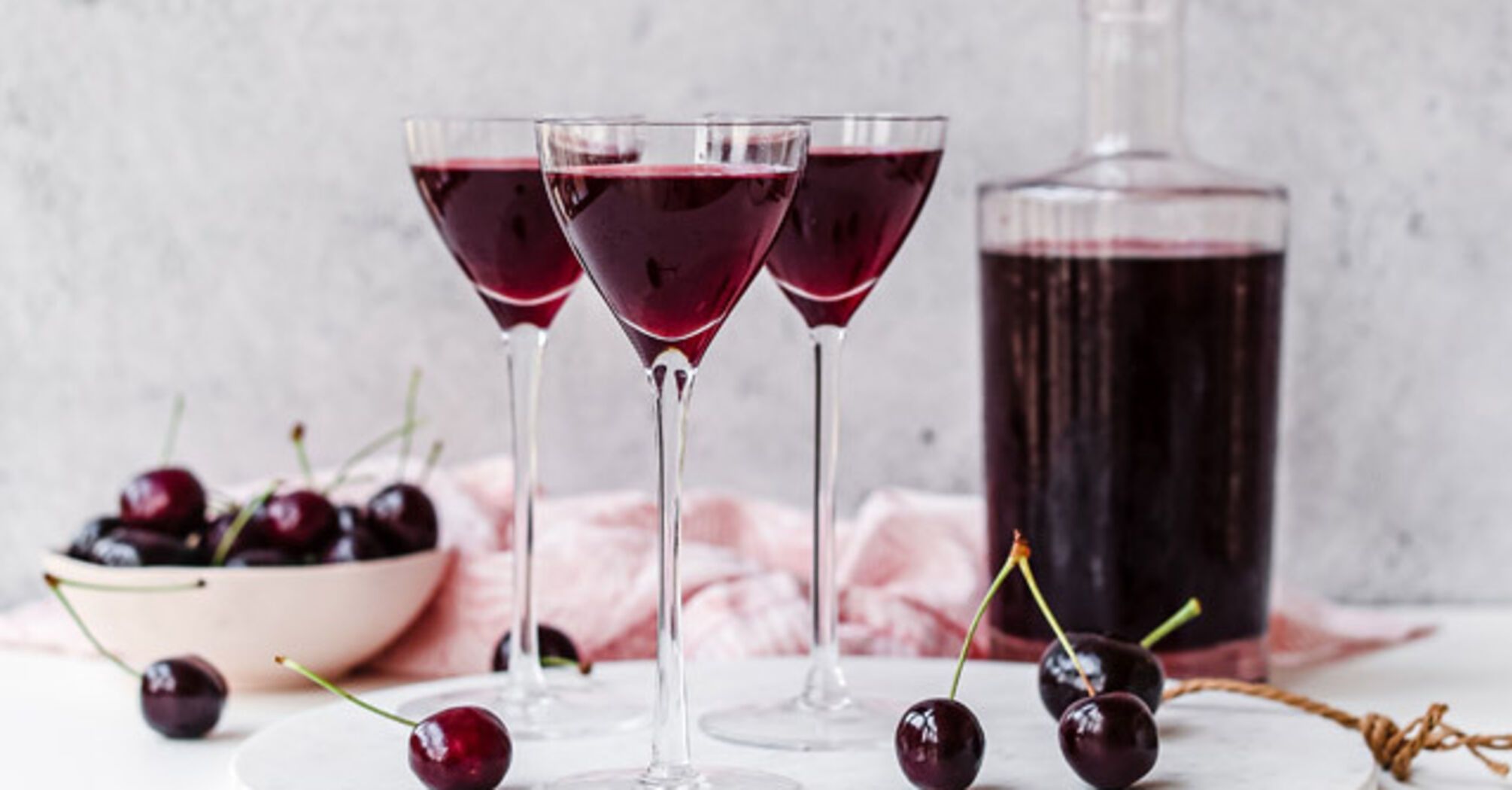 Simple cherry liqueur: recipe for a tasty and budget drink