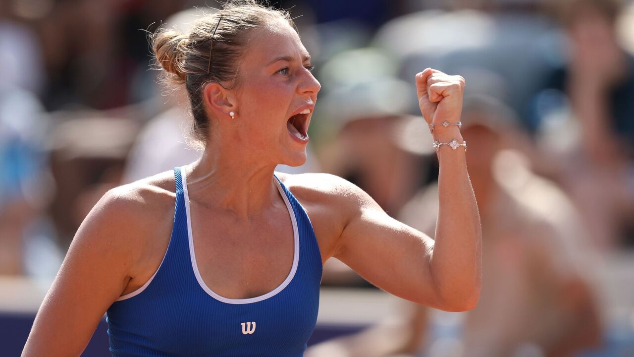 Ukraine's best tennis player creates drama at the 2024 Olympics and reaches the quarterfinals