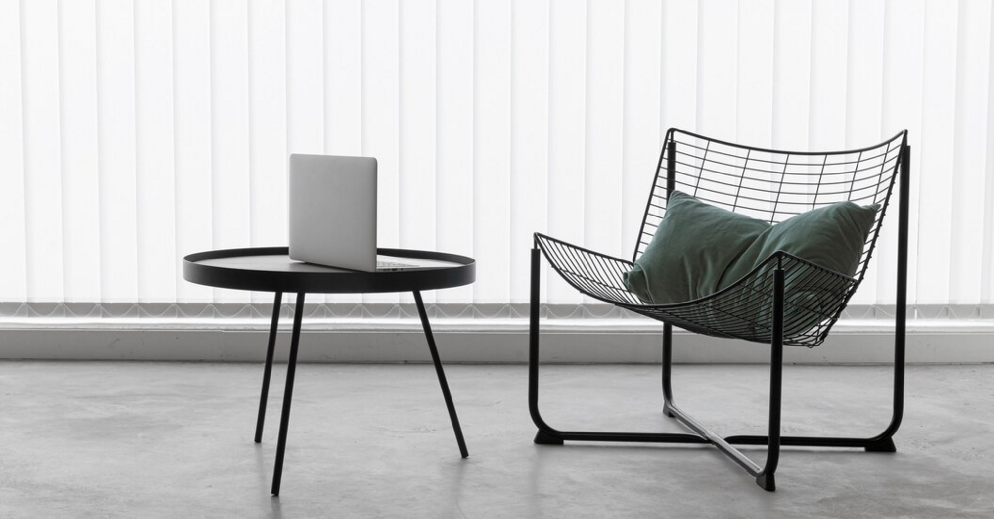 How to polish metal furniture: the safe way