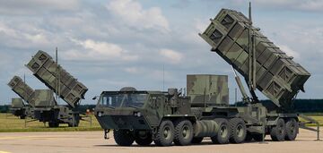 "Ukraina pilnie ich potrzebuje": Pentagon kupi pociski Patriot i NASAMS za 2,2 mld dolarów