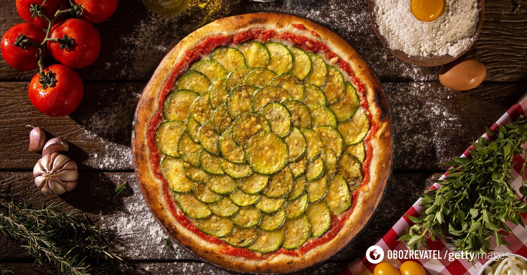 Zucchini pizza in a skillet in 10 minutes