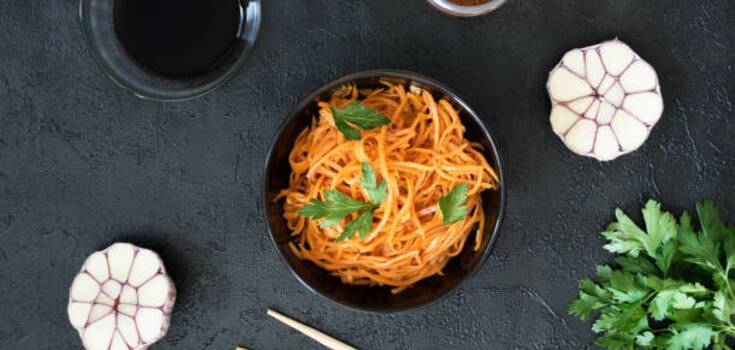 Korean-style carrot and crab stick salad: how to make a budget dish