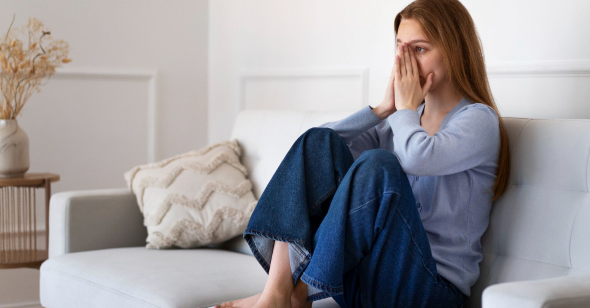 Мифы об особых днях у женщин: как избежать симптомов и жить по полной