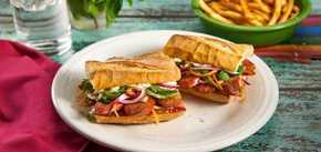 What to make quickly for breakfast when there is no light: three simple and satisfying sandwiches