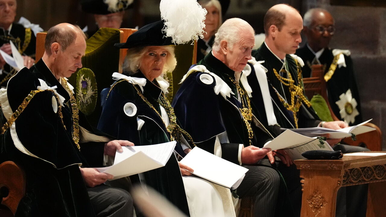 New portrait of King Charles and Queen Camilla with Princes William and Edward confuses subjects and royal family fans. Photo