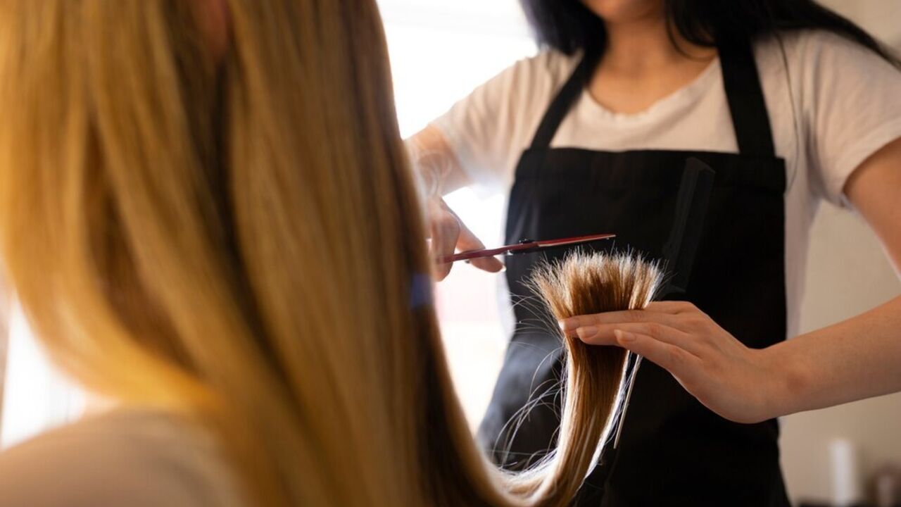 How to trim the ends of your hair at home: tips for beginners